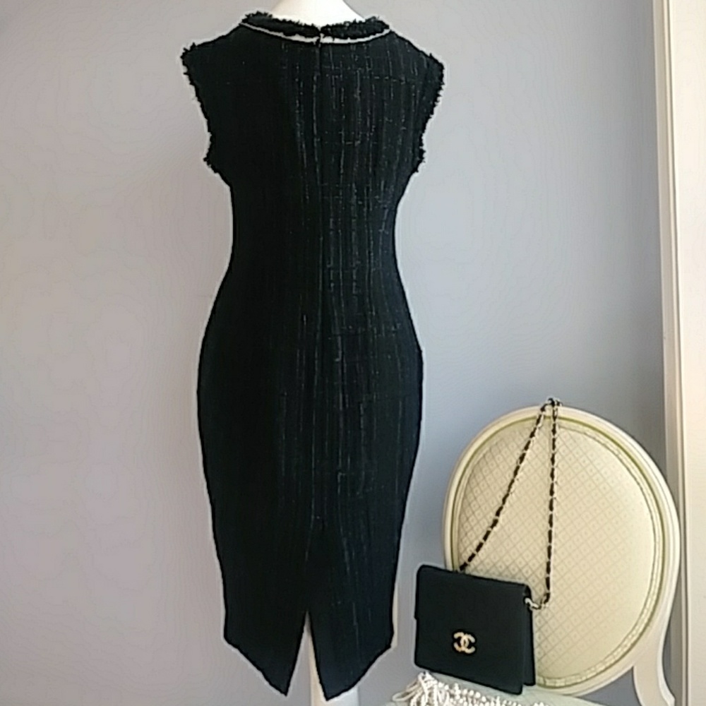 Gorgeous “Pink Tartan” Tweed dress- Like New! - Picture 4 of 7